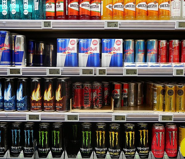 Popularne napoje pójdą ostro w górę. Rząd szykuje podwyżkę VAT-38988