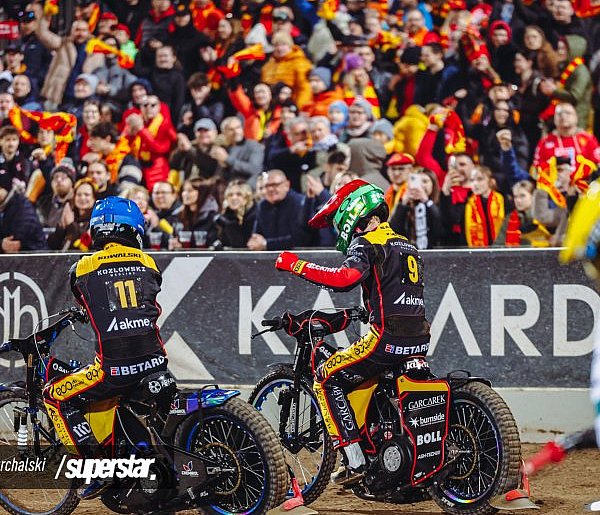 Seryjne zwycięstwa Sparty posłały Falubaz na deski