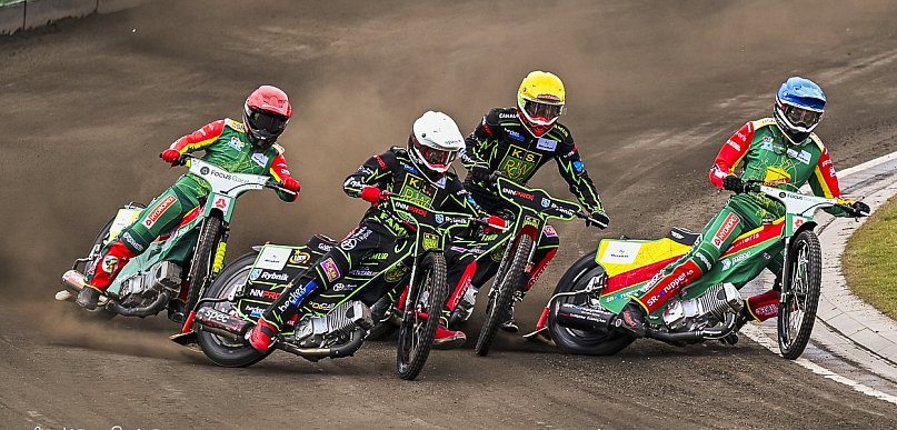 Deszcz rozstrzygnął mecz w Pile. Polonia lepsza od ROW-u