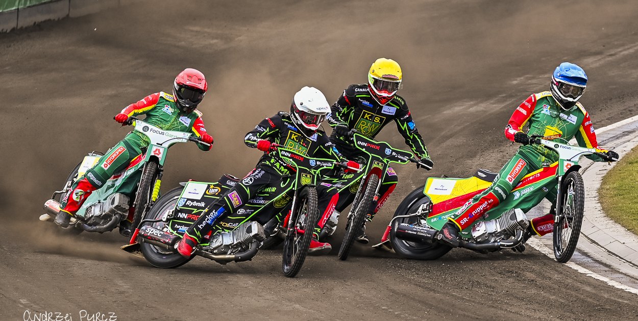 Deszcz rozstrzygnął mecz w Pile. Polonia lepsza od ROW-u